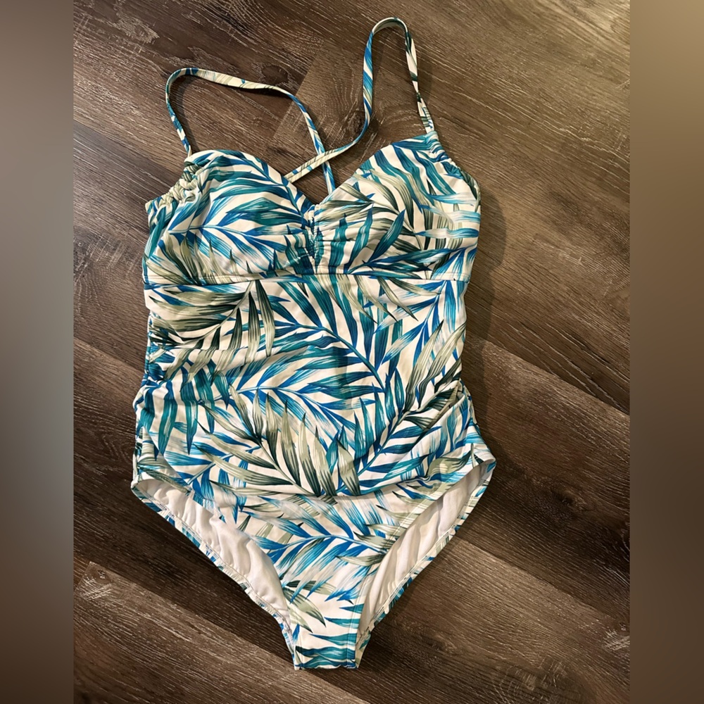 Time and Tru Swimsuit XL